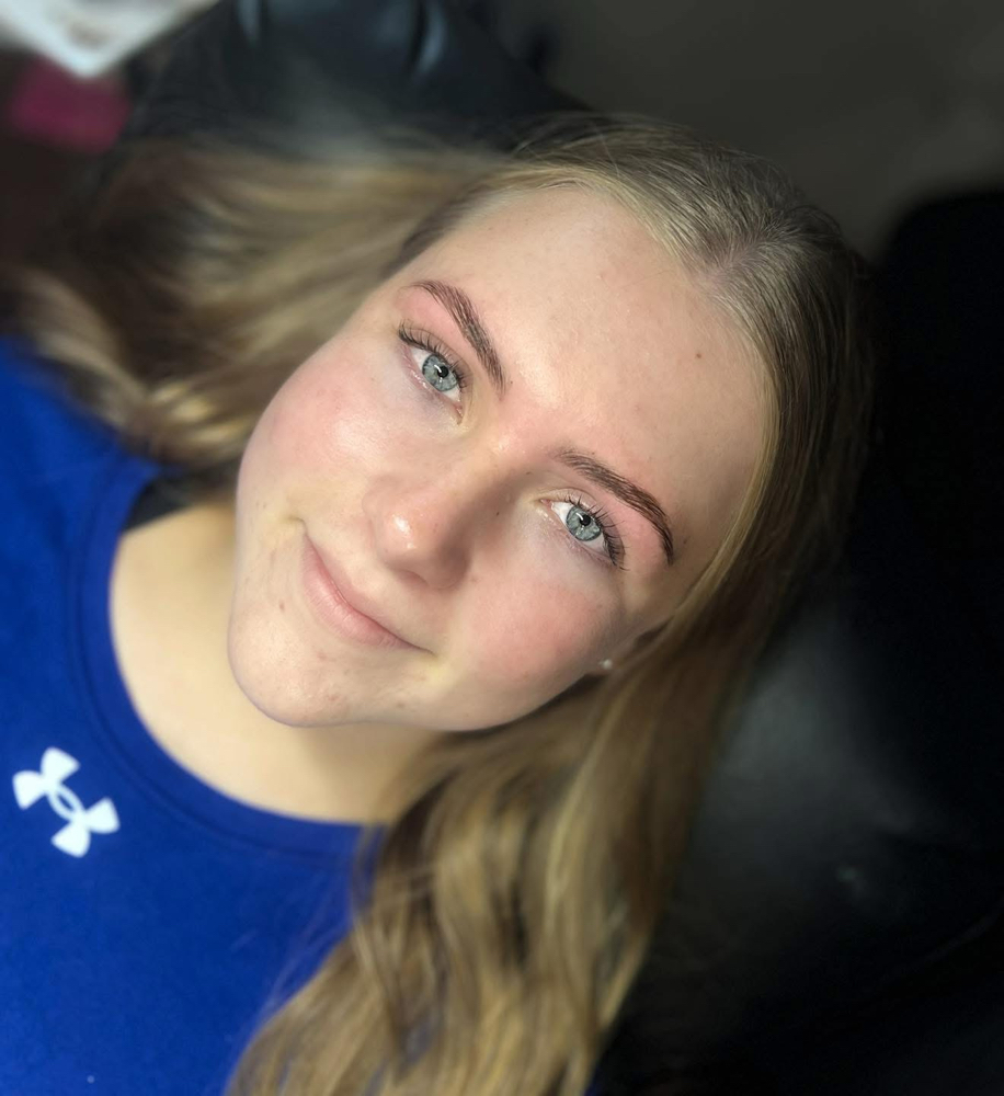 Eyebrow Tint & Shape