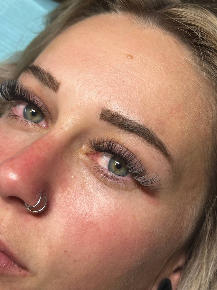 Color Or Glitter Lash Add On