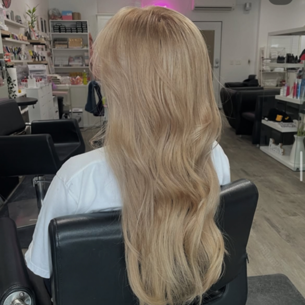 Bleach & Tone Allover Short Hair at SnoozeMua in West Saint Paul, MN