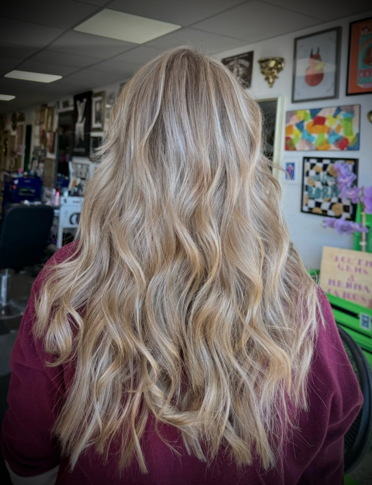 Full Highlight Package at rissamodestkayhair in Martinsburg, WV