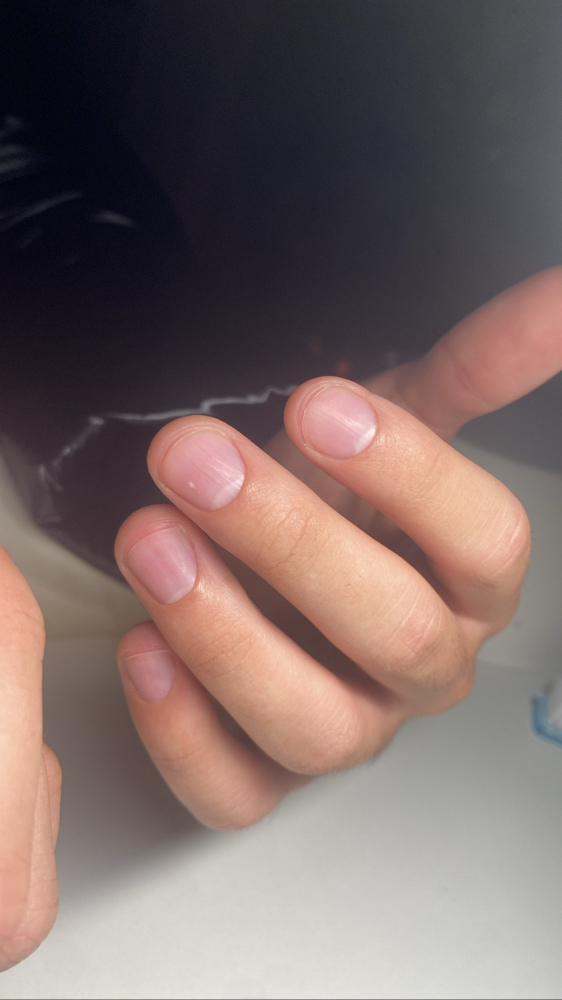 Men’s Manicure (No Clear Gel)