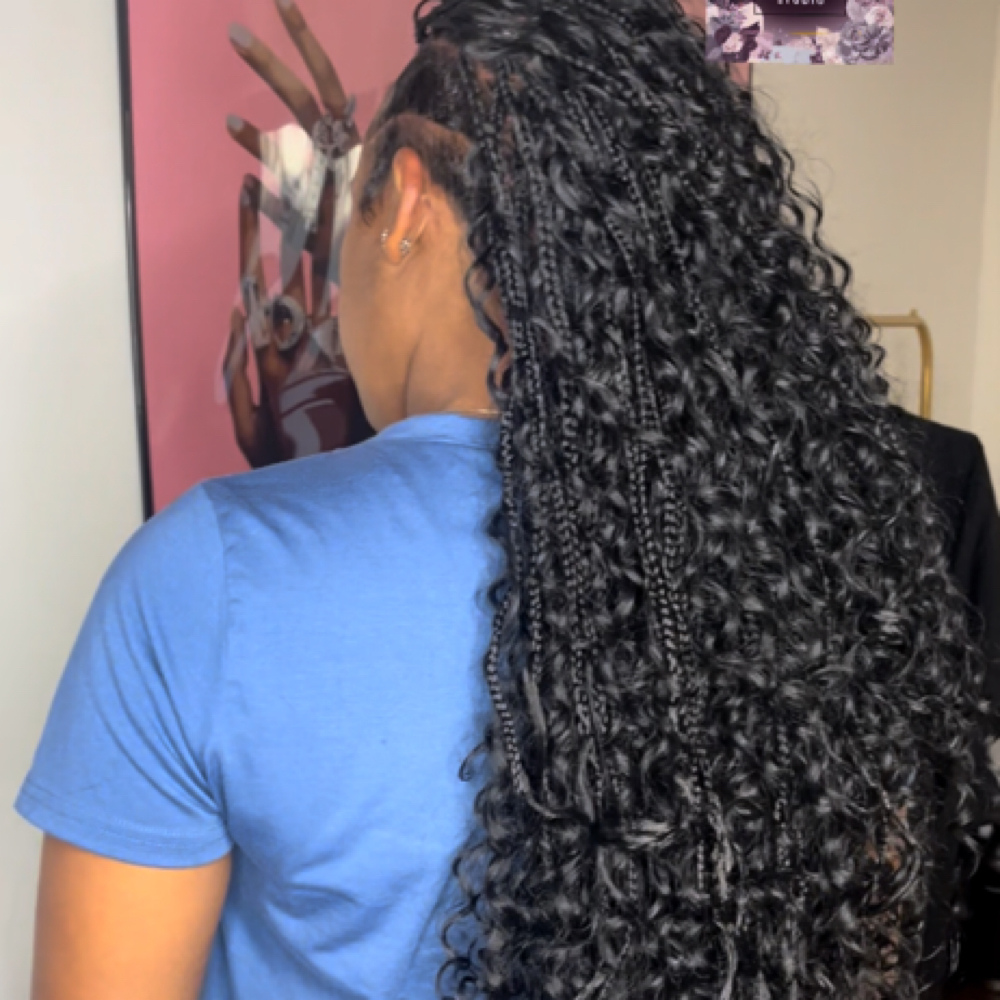 Protective Styling at THE BEAUTY COLLECTIVE STUDIO in Duncanville, TX