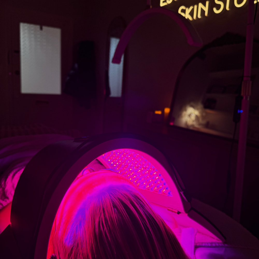 DELUXE HYDRAFACIAL 💧