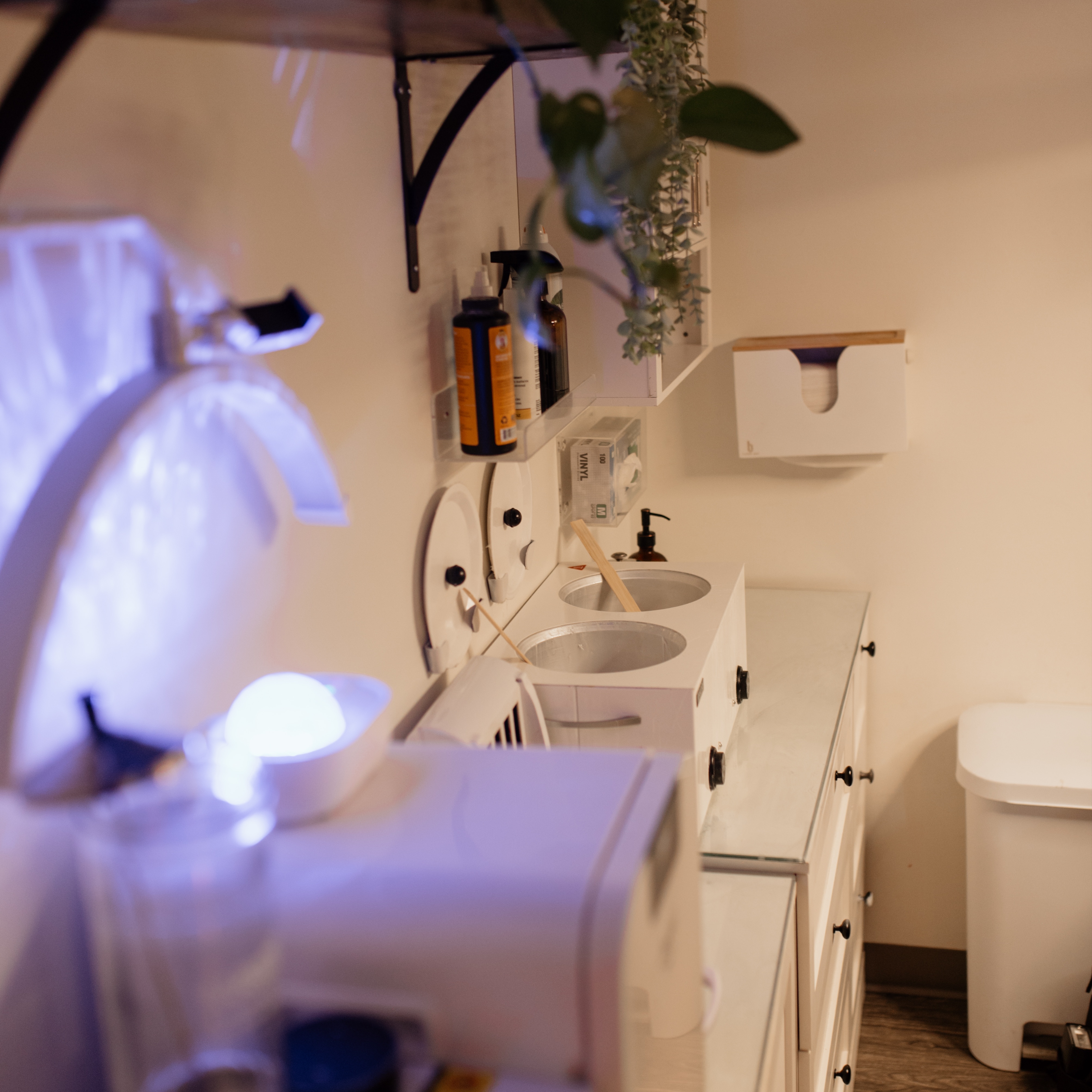 Side-Burns at House of Wax Tampa in Tampa, FL