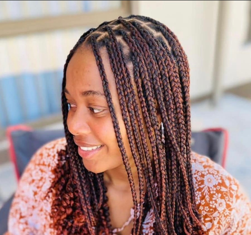 Shoulder Length Small Knotless