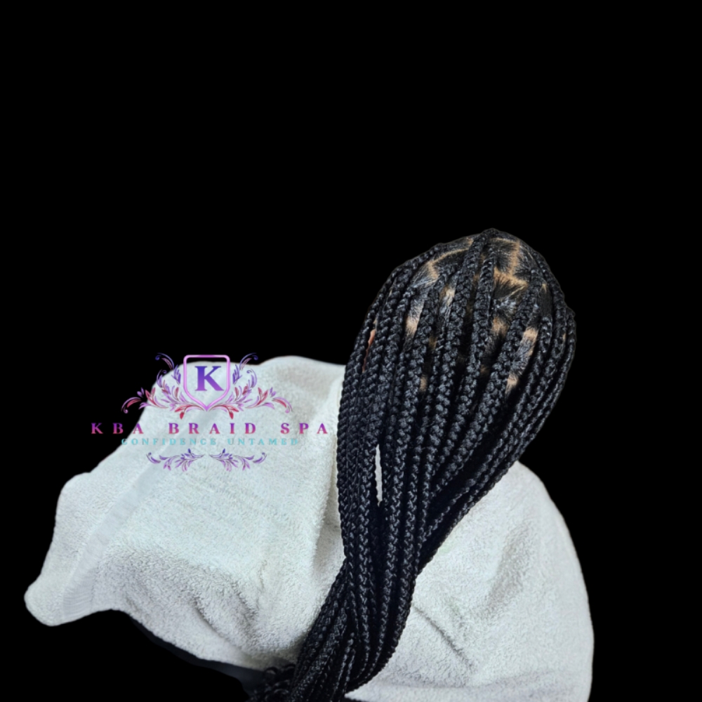 Everyday Luxe Knotless Extended at KBA Braid Spa in Hazel Crest, IL