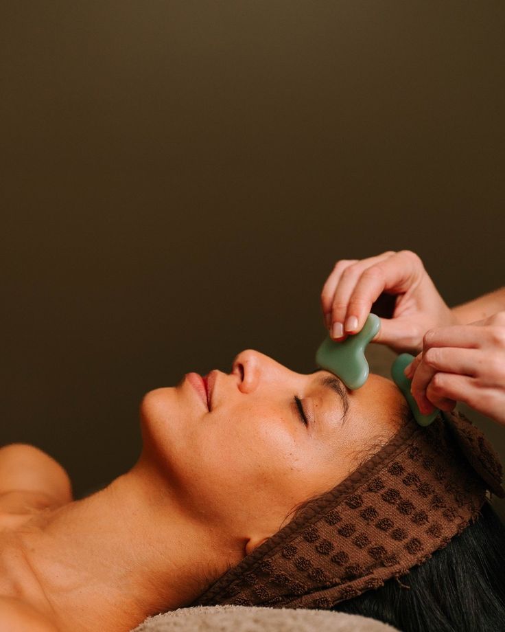 Facial Lymphatic Drainage Massage
