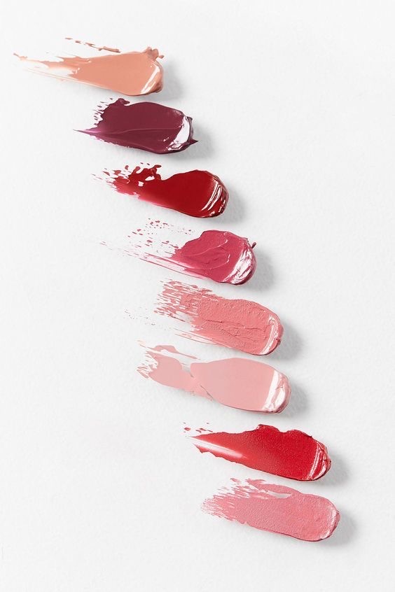 Semi-Permanent Lip Blush