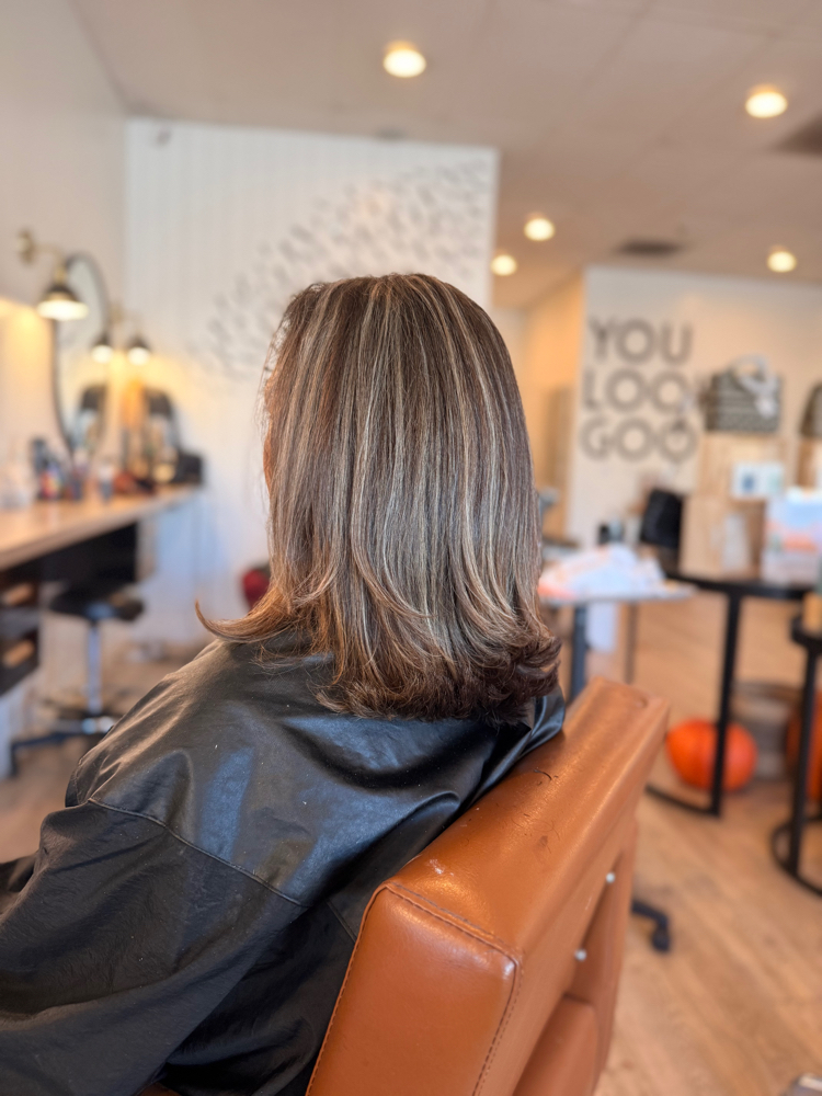 Partial Highlight Short Hair Or Tup at Beauty By Ana Love ❤️ in Escondido Ca, CA