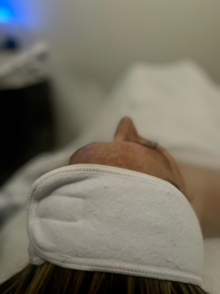 Dermaplane Facial
