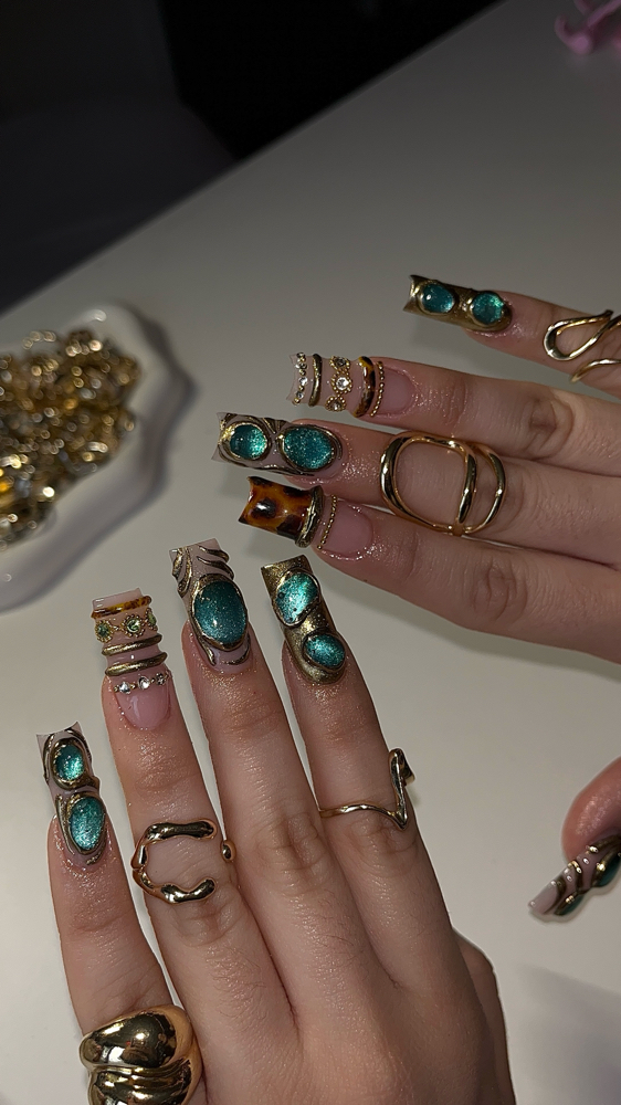 𝐀𝐜𝐫𝐲𝐥𝐢𝐜 𝐅𝐢𝐥𝐥 at DivineBeautyNailz in Dodge City, KS