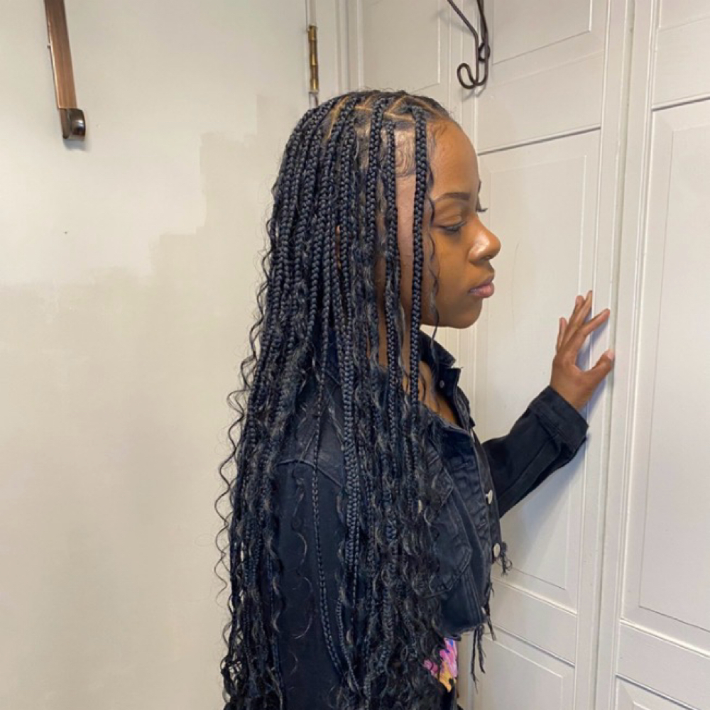 Smedium Knotless Braids-Butt Length at THEZOEWAYY in Park Forest, IL