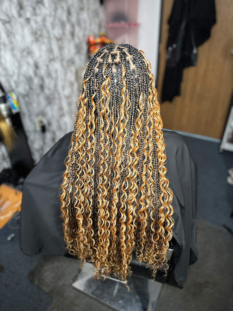Small Knotless Boho Box Braids