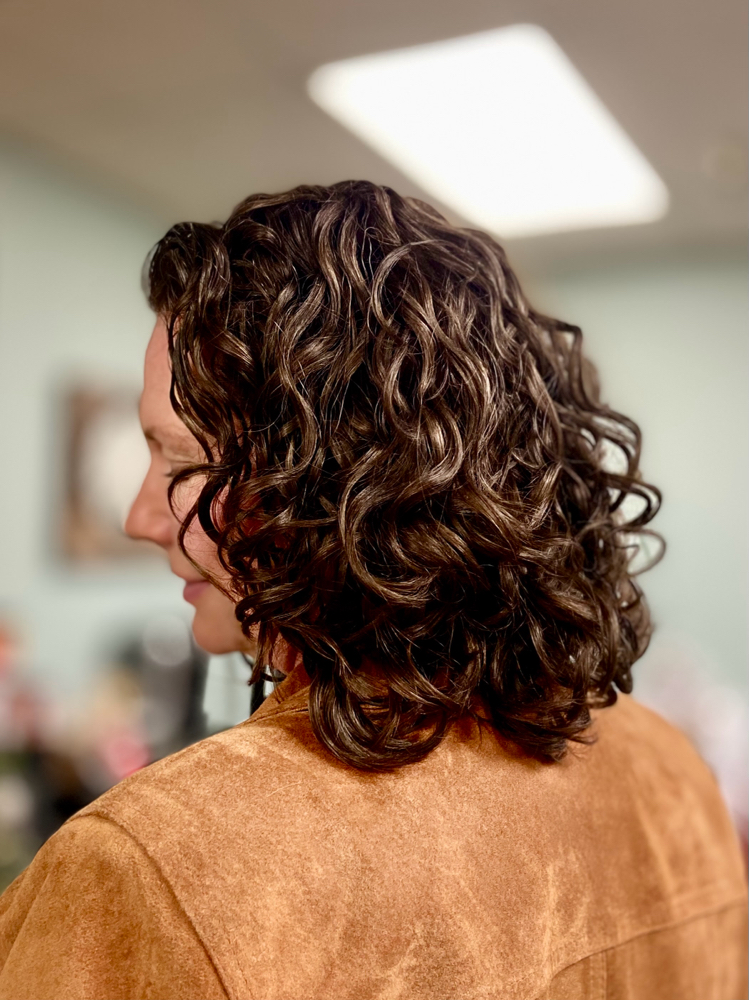 (FIRST TIME CLIENT ) Curly Cut