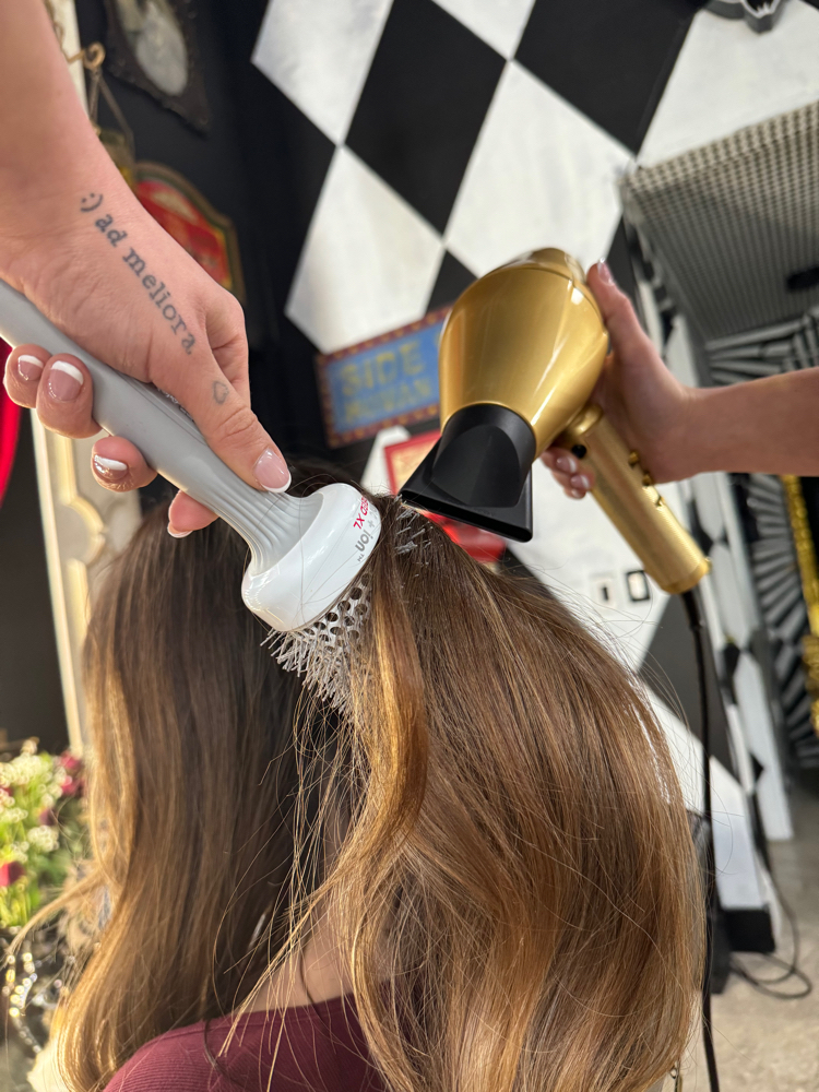 Blowdry- SHORT