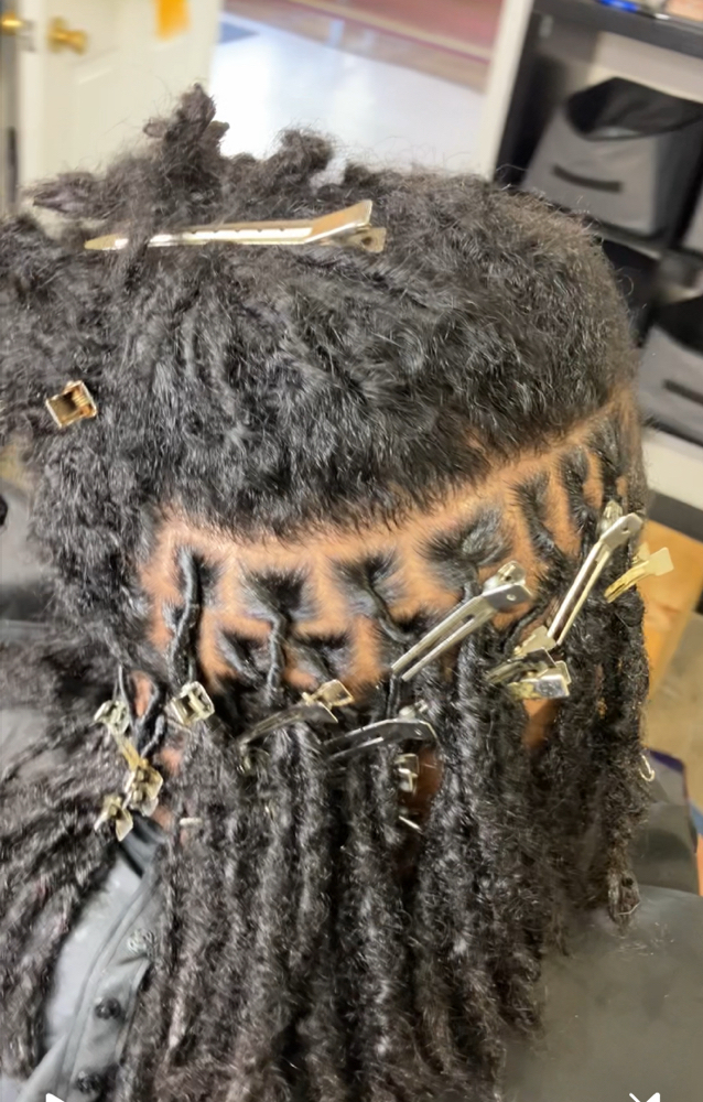 Loc Retwist at Loc’d Artis in Waverly, VA