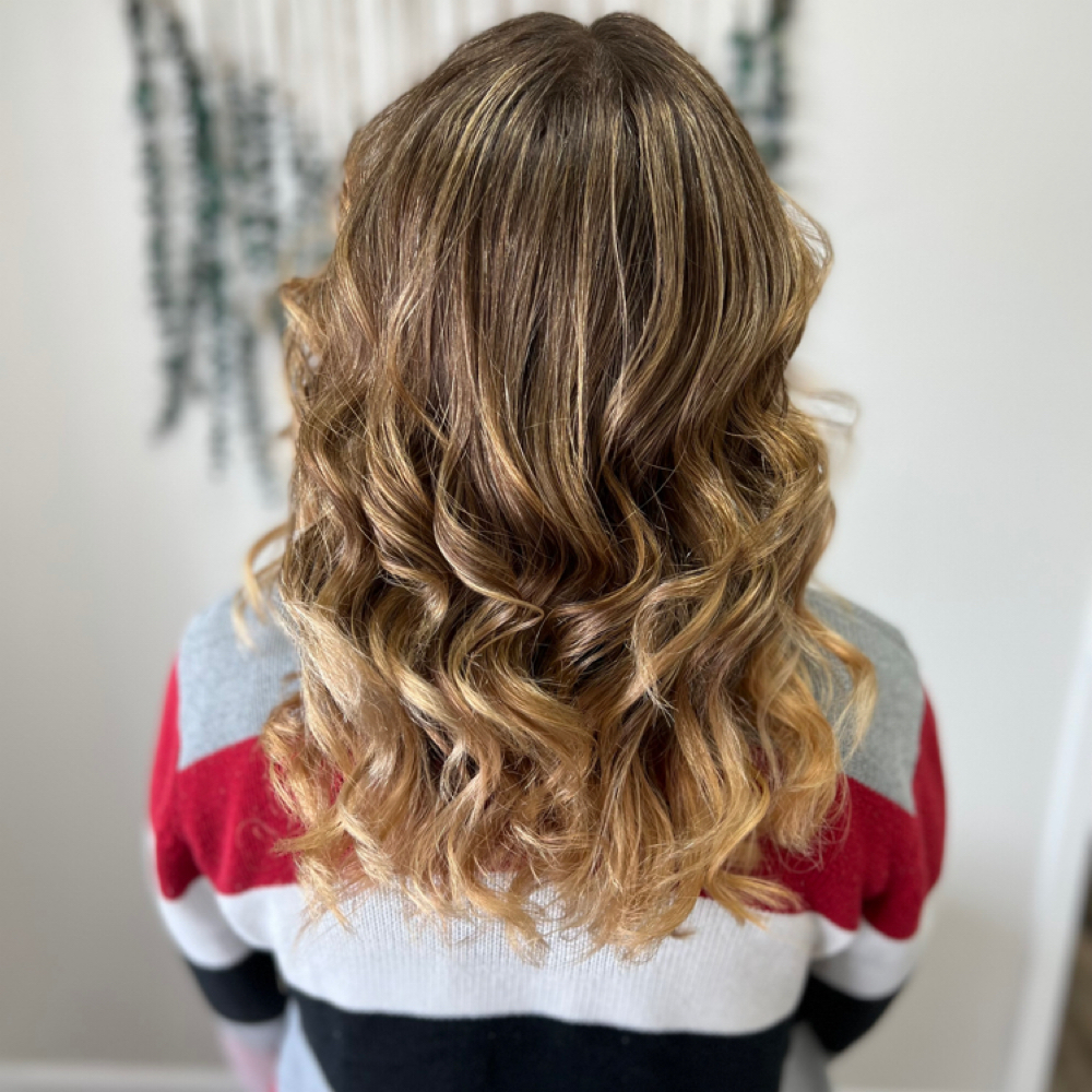 Balayage Highlights at Bethaniee Nicole at Studio One Nineteen in Victoria, TX
