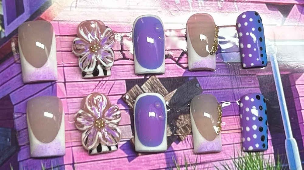 3d Flower at Itz Da NAILS 4 Me in Vicksburg, MS