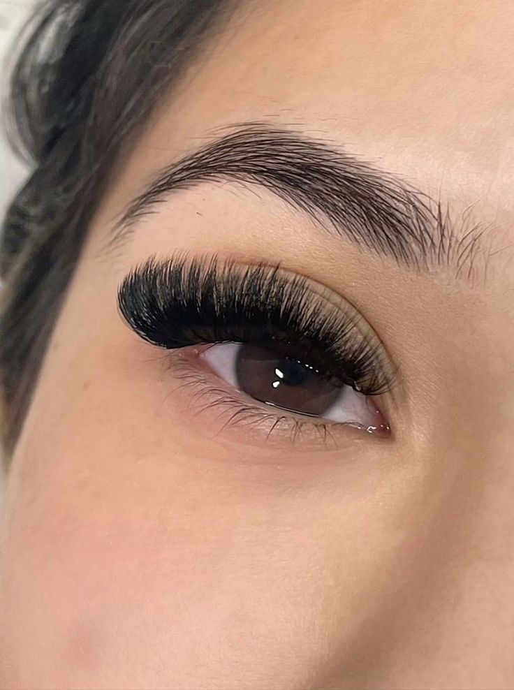 Volume Lash Fill at Tatiana Gomez