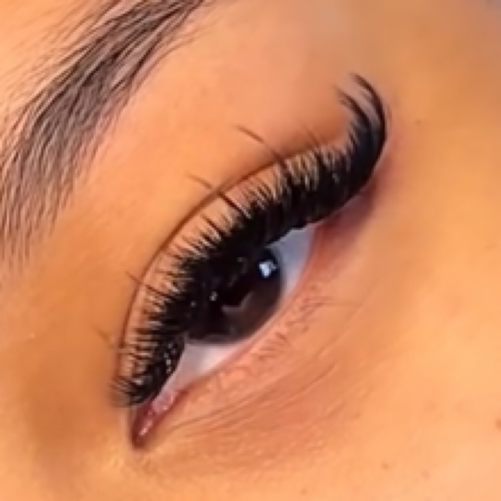 Wispy Volume 2-3 Week Refill at R Method Esthetics LLC in Methuen, MA