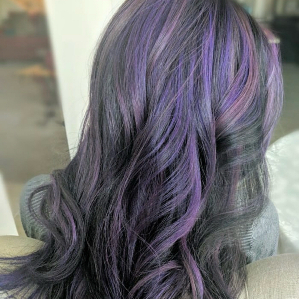 BLOW OUT (Emerging Stylist) at Texture House Salon in Spring, TX