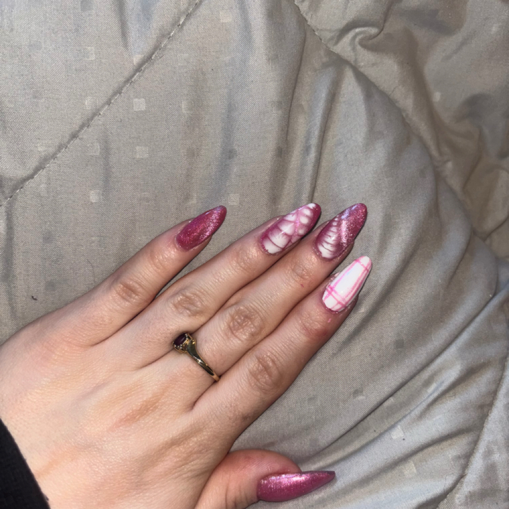 Medium Hard Gel Full Set at Nails By Morgan in Cottage Grove, OR