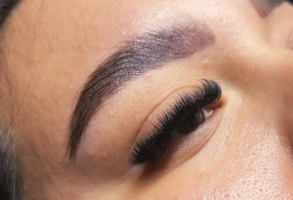 Brow Lamination And Tint