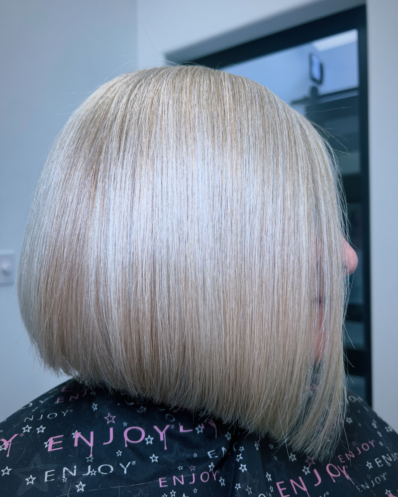 Women’s Luxury Cut