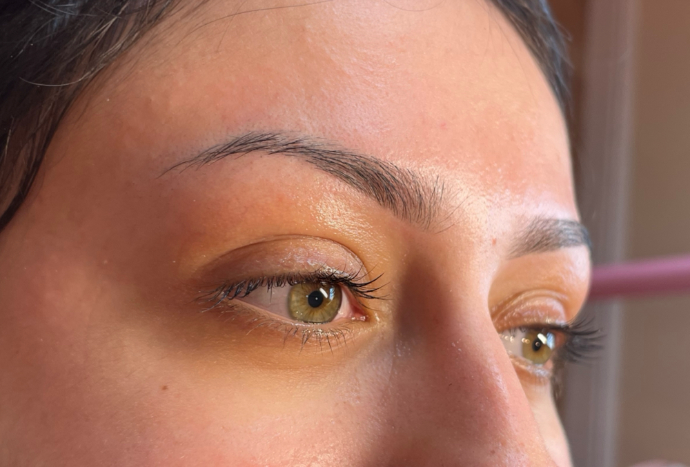 Eyebrow Wax + Mapping