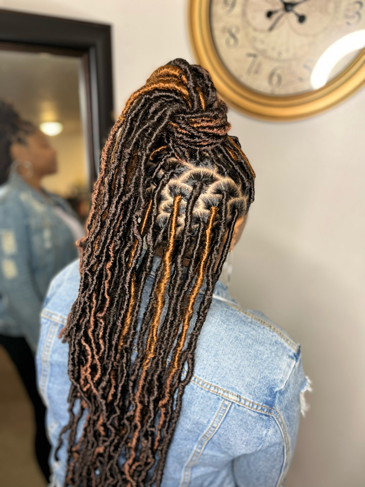 Medium Locs W/ Color at JayBraids in Richmond Hts, OH
