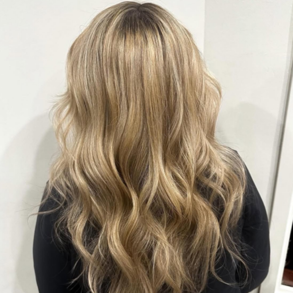 Blowout at Tay Does Hair in Conway, SC