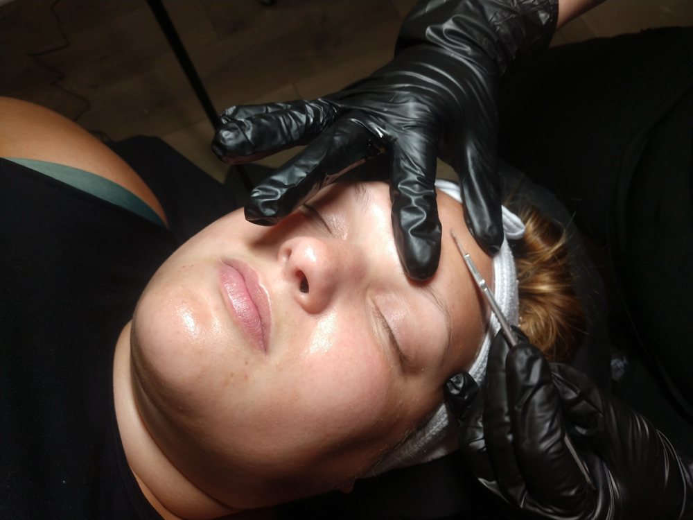 Deep Exfoliation Facial