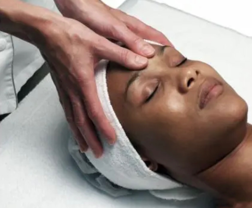 Refresh Facial - 30 Min