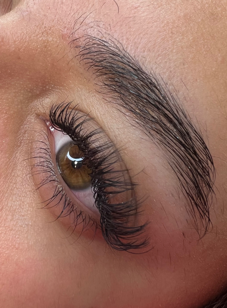 Classic Lash Extensions at Beauty By Jazlynn in Tigard, OR