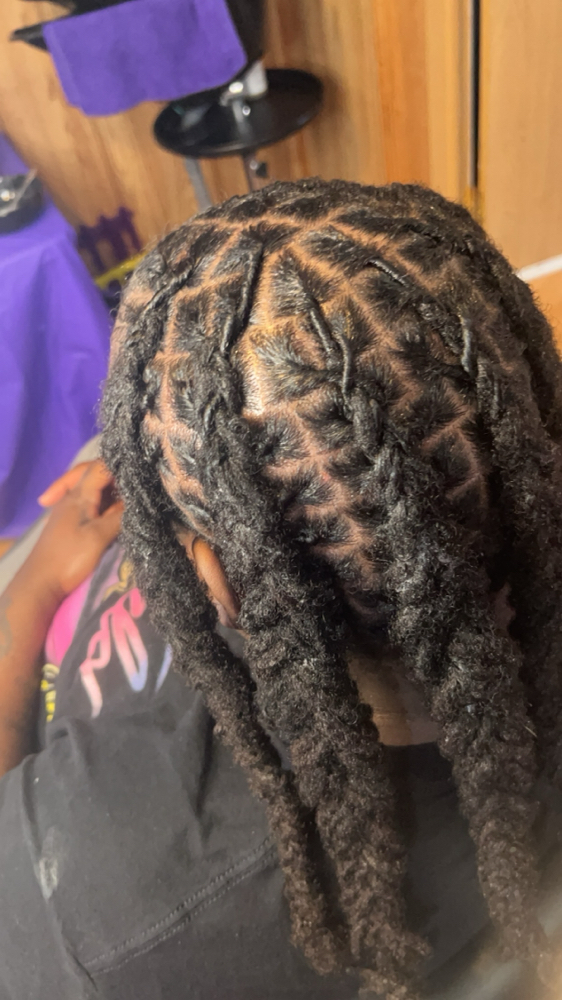 Loc Retwist With Style