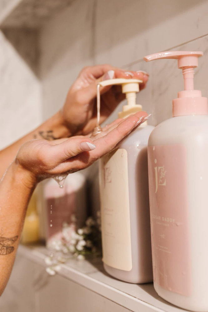 SHAMPOO + BLOWDRY + STYLE