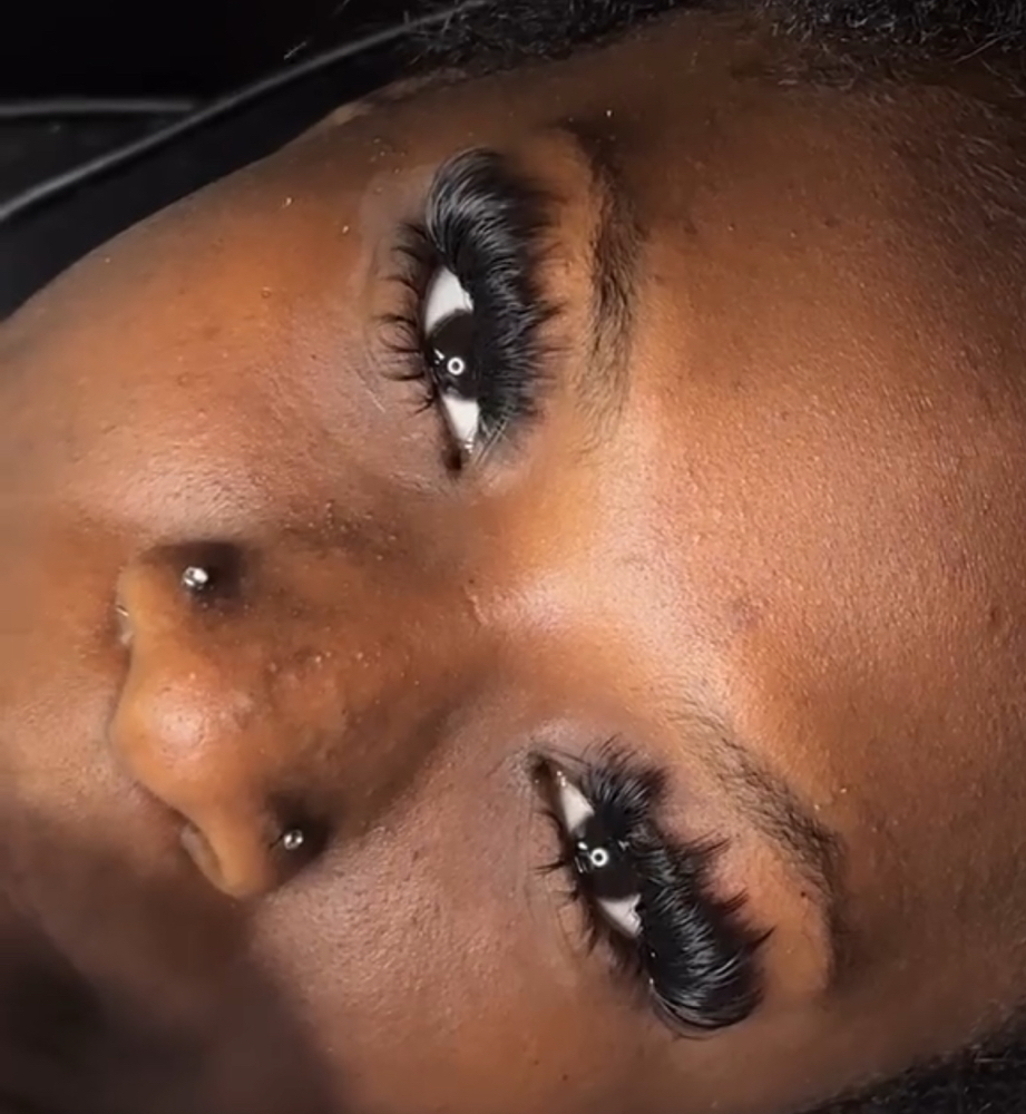 Lash Ex at ILASHNBRAID in Houston, TX