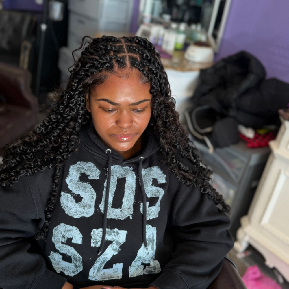 Joy Twist at Harmobeauxhair LLC in Portsmouth, VA