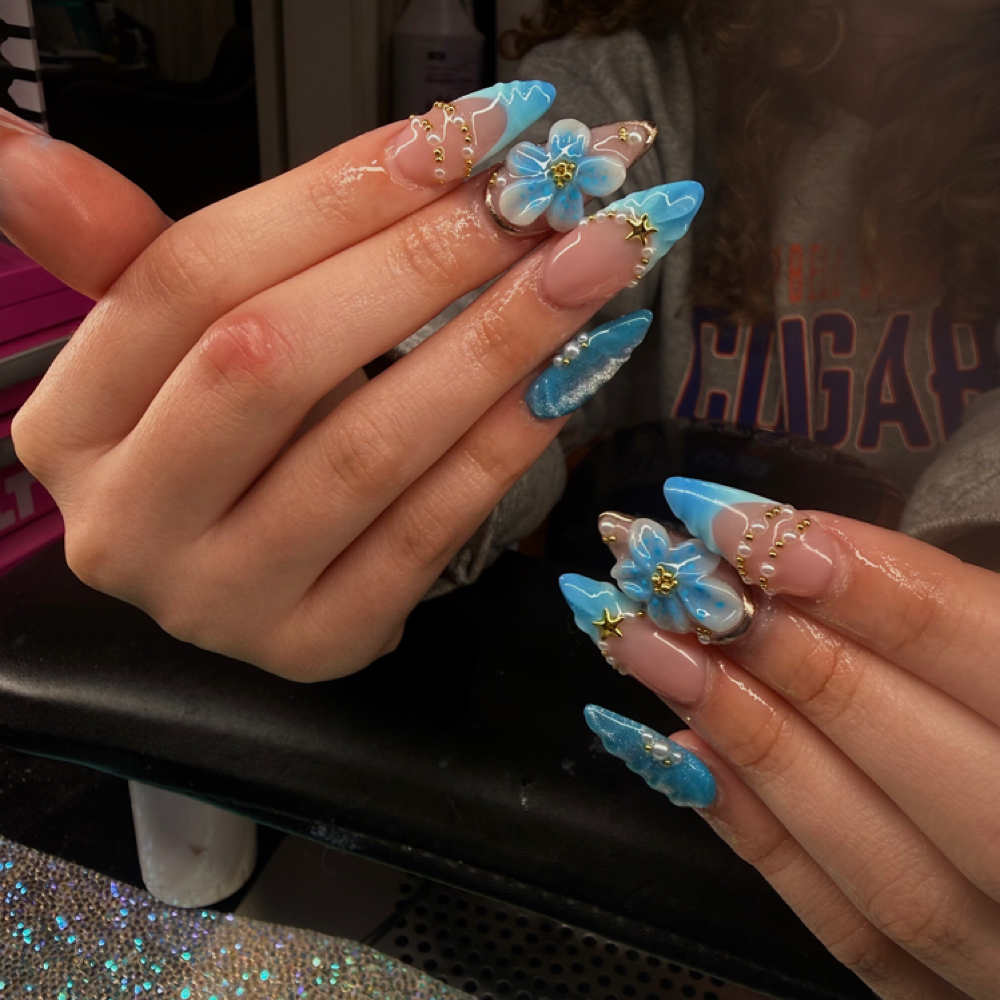 Custom Nail art, all 10 fingers at Serenity salon & beauty bar in Jacksboro, TN