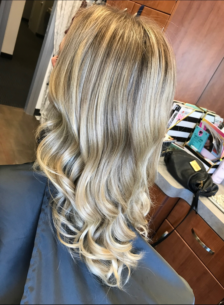 Shampoo Blowdry With Curl