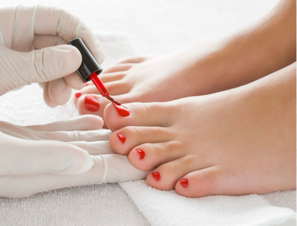 Basic Pedicure/Gel Polish