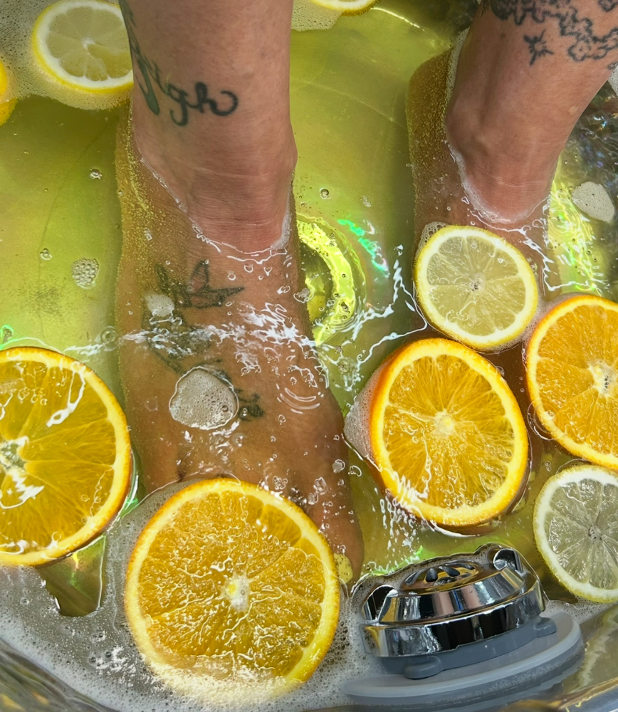 Hot Girl Summer Luxury Pedi