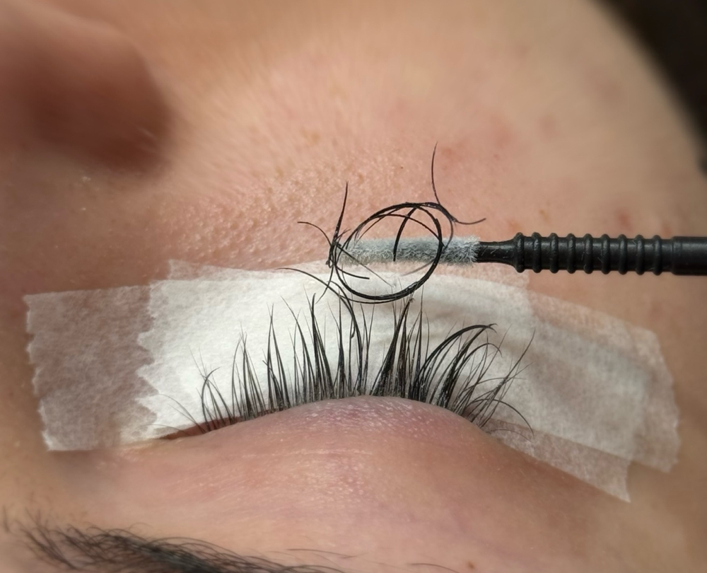 Lash Removal