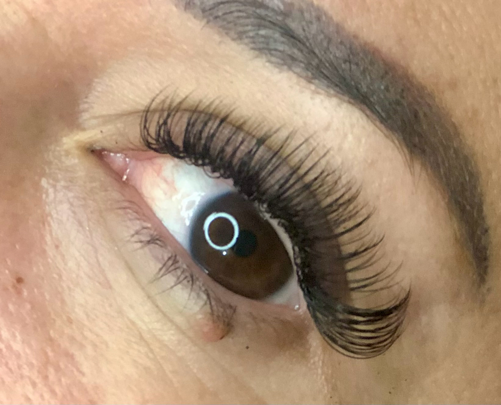 Hybrid Lashes