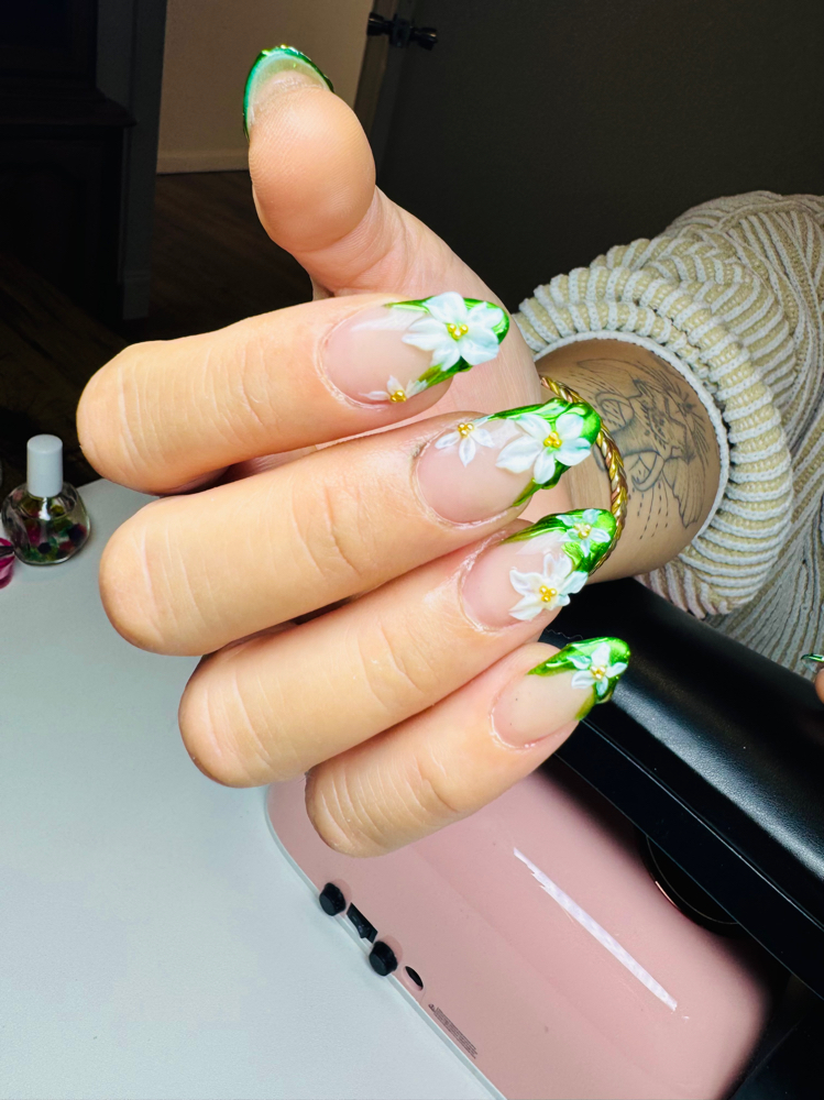 3D Art (8-10 Nail Designs)