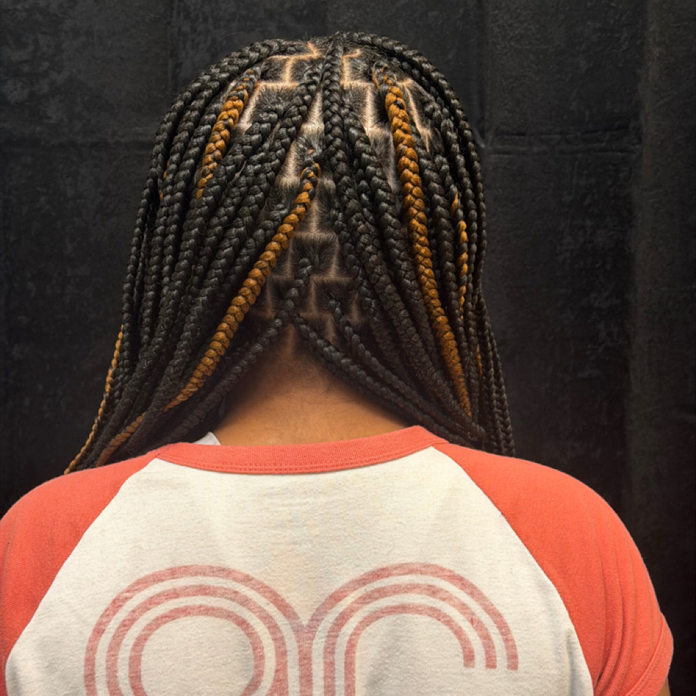 Knotless at Slayed By Tay in San Antonio, TX