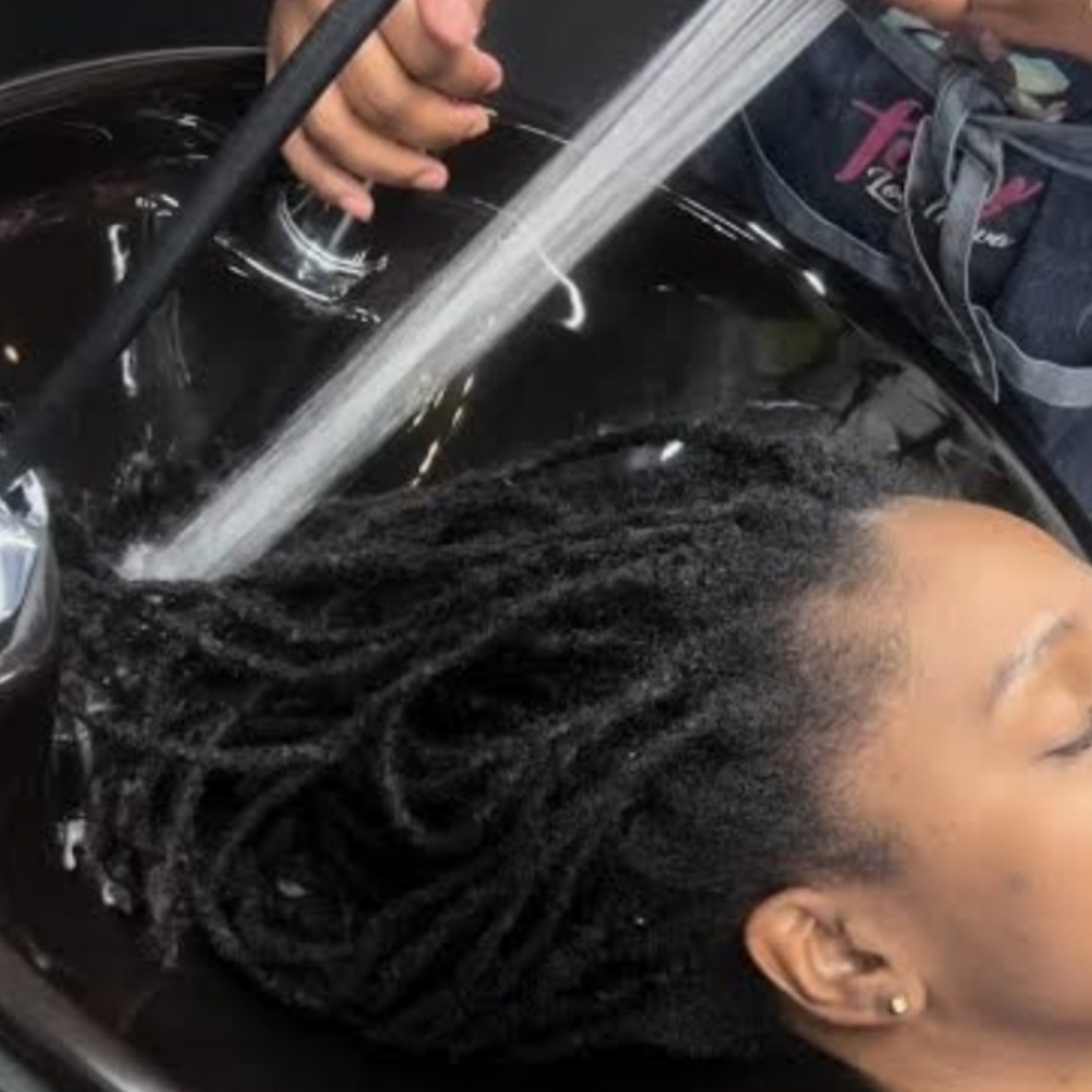 VIP Loc Shampoo 2x Monthly at Empire Stylez Beauty & Barber Shop in Cookeville, TN