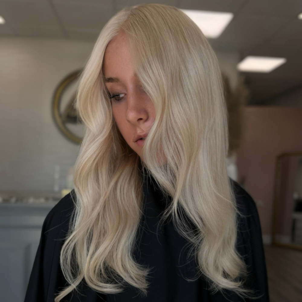 Deep Conditioning / Blowout at Behindvadaschair in Jacksonville, NC