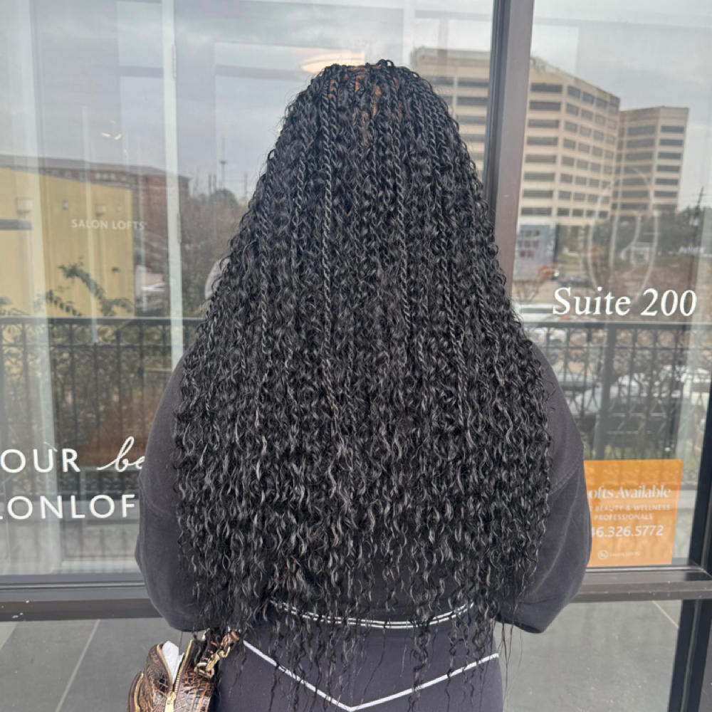 Kntoless Twits Boho at Fifi in Houston, TX