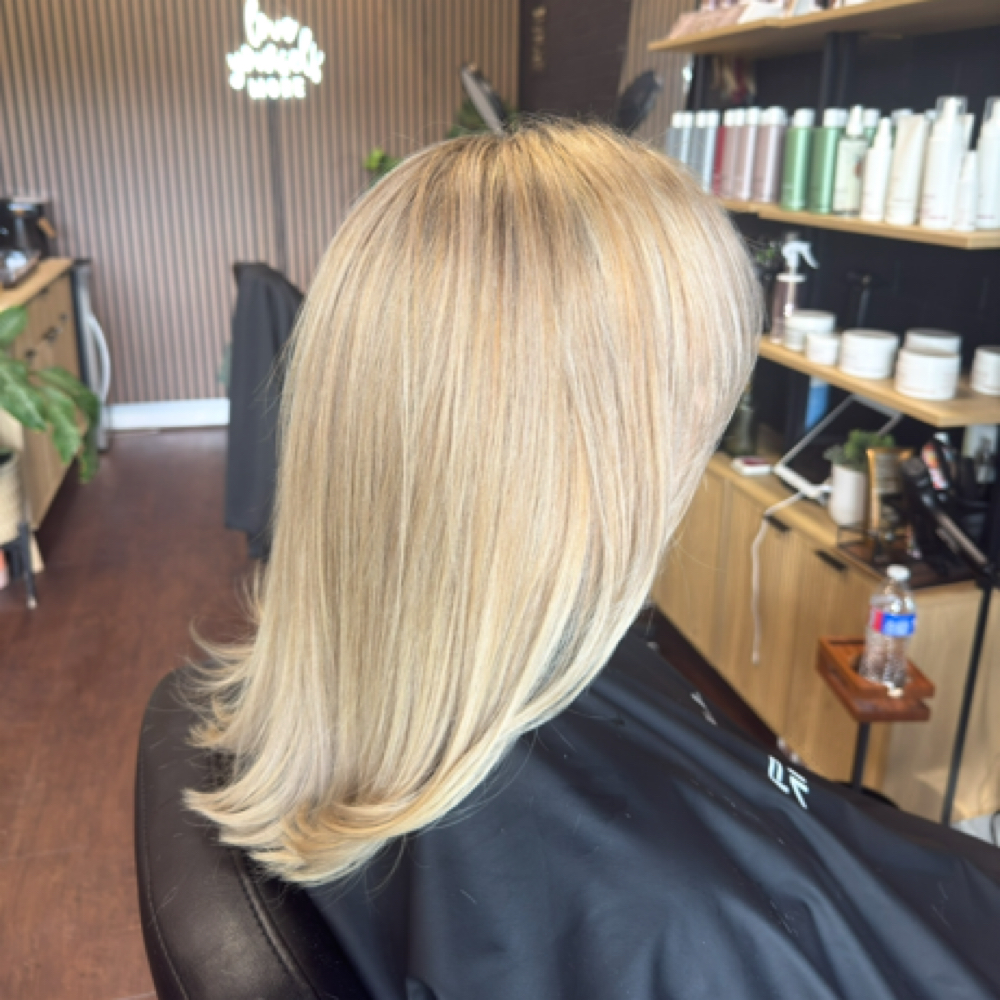 Full Lightening Session at S.Y.M HAIR in Corpus Christi Tx, TX